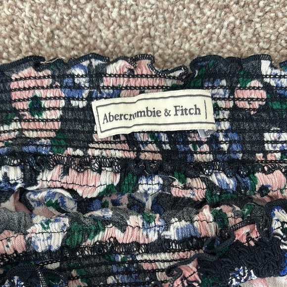 Abercrombie & Fitch Floral Off-Shoulder Blouse - Picture 2 of 4
